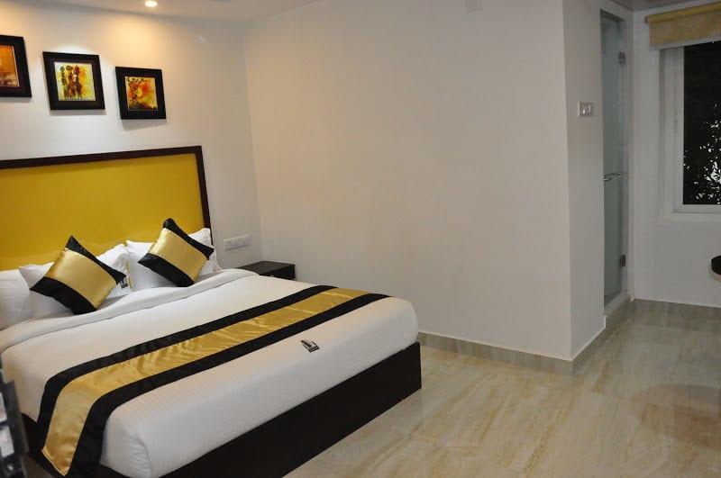 New Hotel Executive Inn Vijayawāda Exteriör bild
